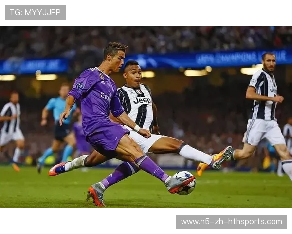 多特研究C罗式终结瞬间：用科技与激情描绘足球的极致瞬间